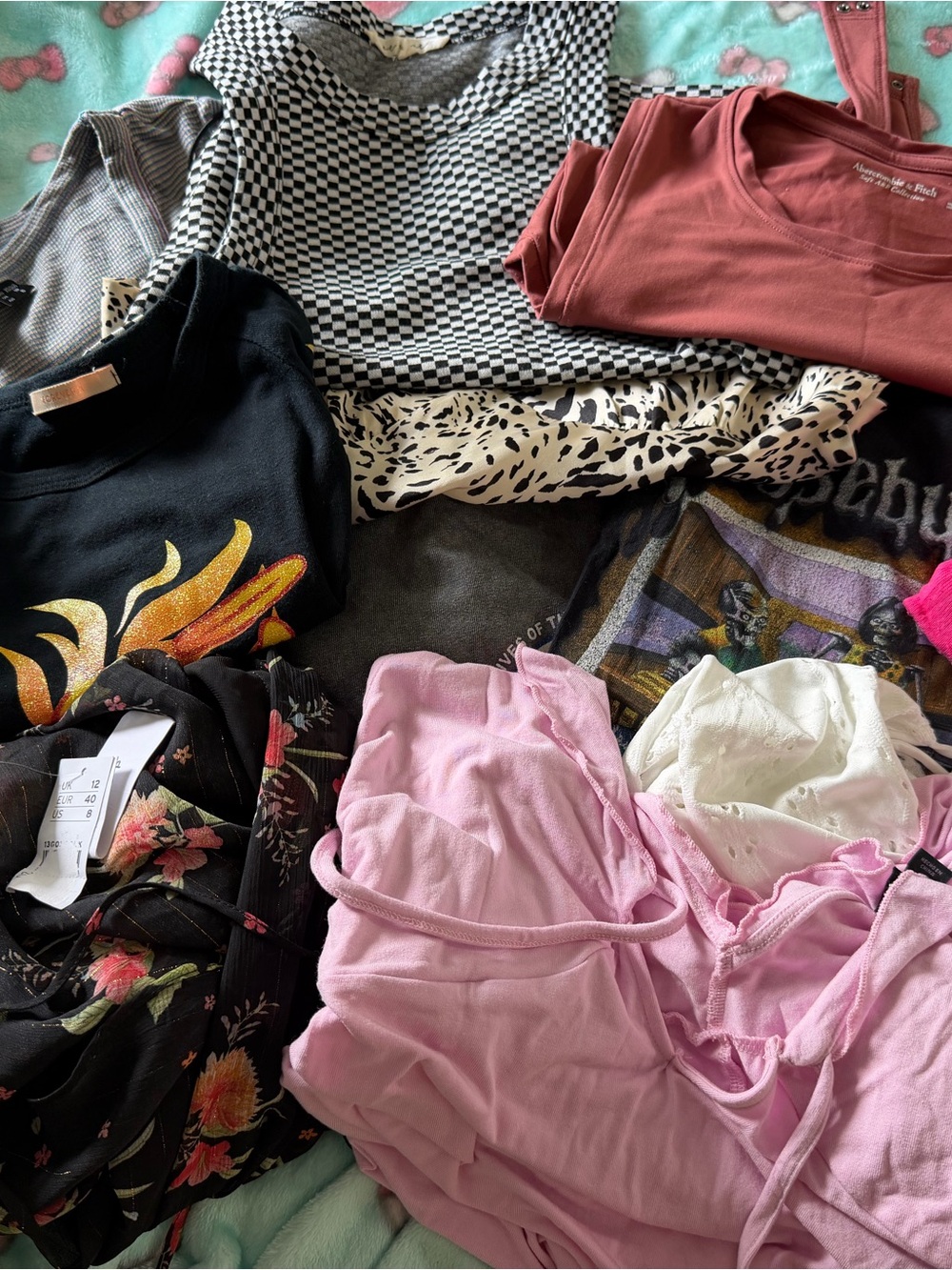 Brandy Melville Pink Short Sleeve Tee